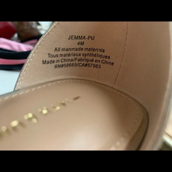 14th & Union. Silver unworn flats!  So cute. - Picture 4 of 5